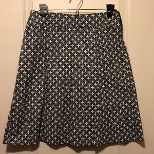 Amanda Smith patterned skirt size 6